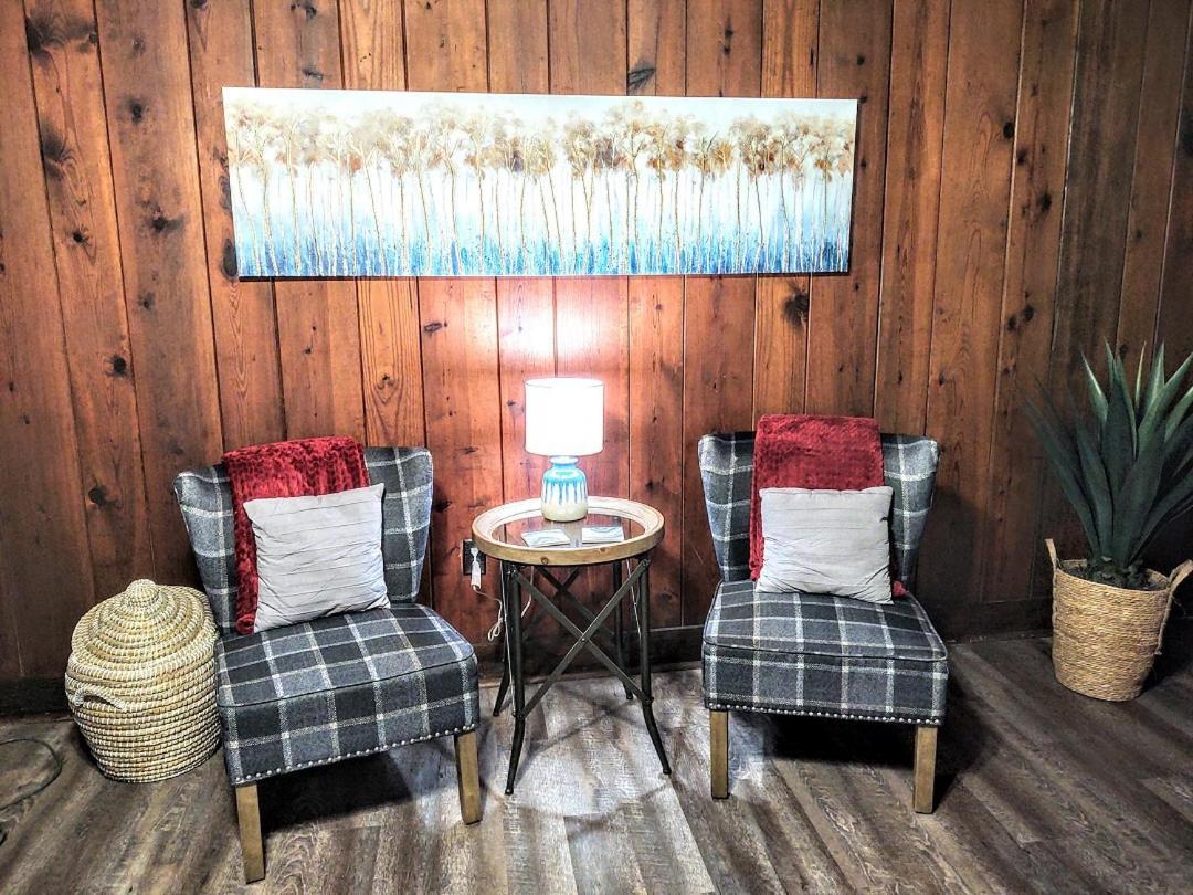 Edgewater Resort Cottage #1 ホット・スプリングス エクステリア 写真