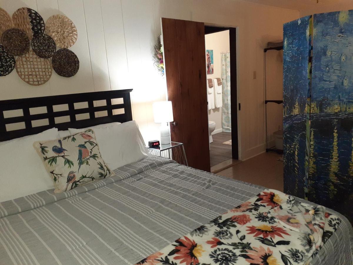 Edgewater Resort Cottage #1 ホット・スプリングス エクステリア 写真